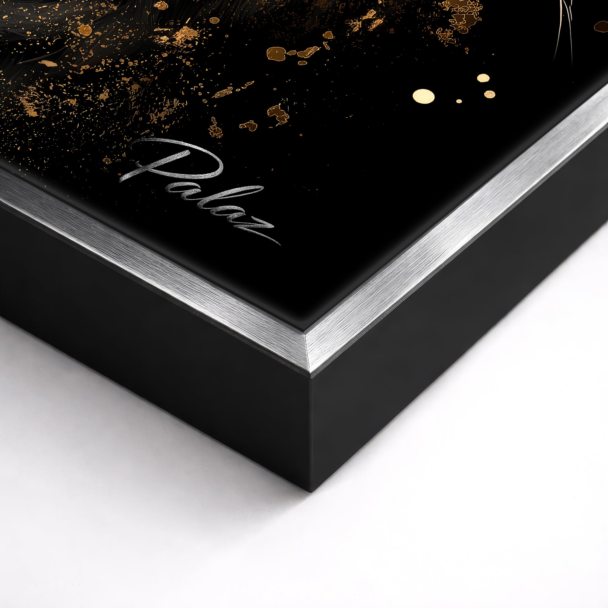 Luxe Instinct